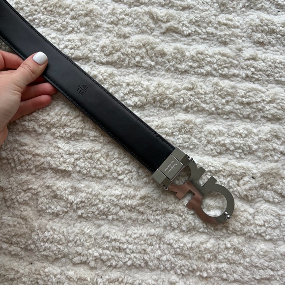 Black Leather Belt 46 inch with Silver Buckle - Picture 3 of 5